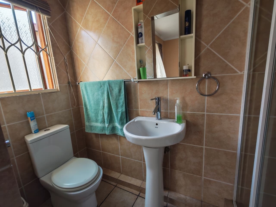 3 Bedroom Property for Sale in Waterval East North West